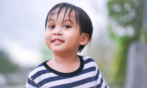 Mengatur Pola Makan Sehat untuk Mengatasi Biang Keringat pada Anak